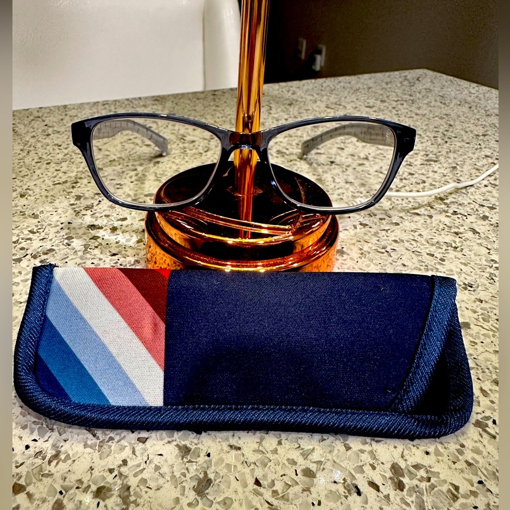 NWOT EV1 reading glasses Unisex Navy/CeilBlue 1.75 strength
